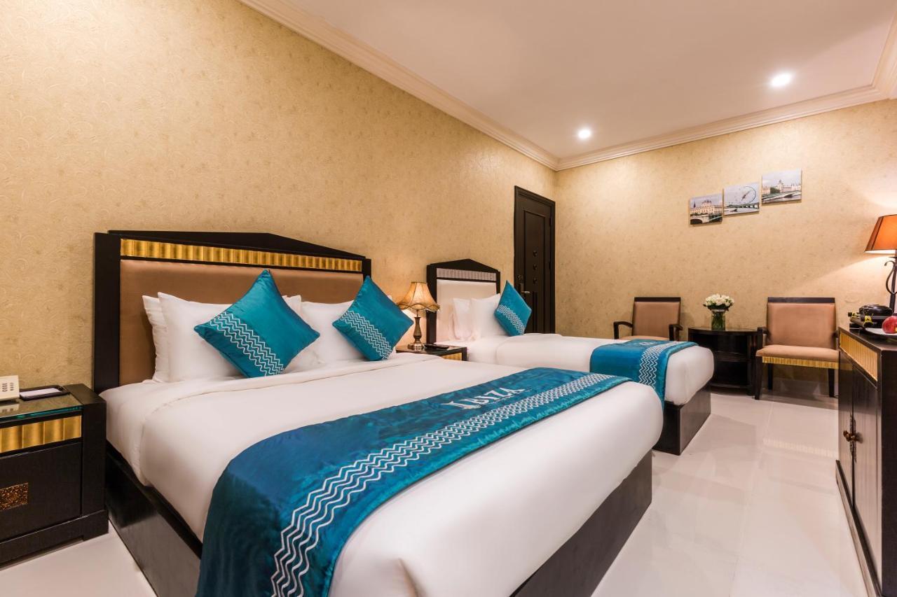 Ibiza Riverfront Da Nang Hotel Powered By Aston Exteriör bild