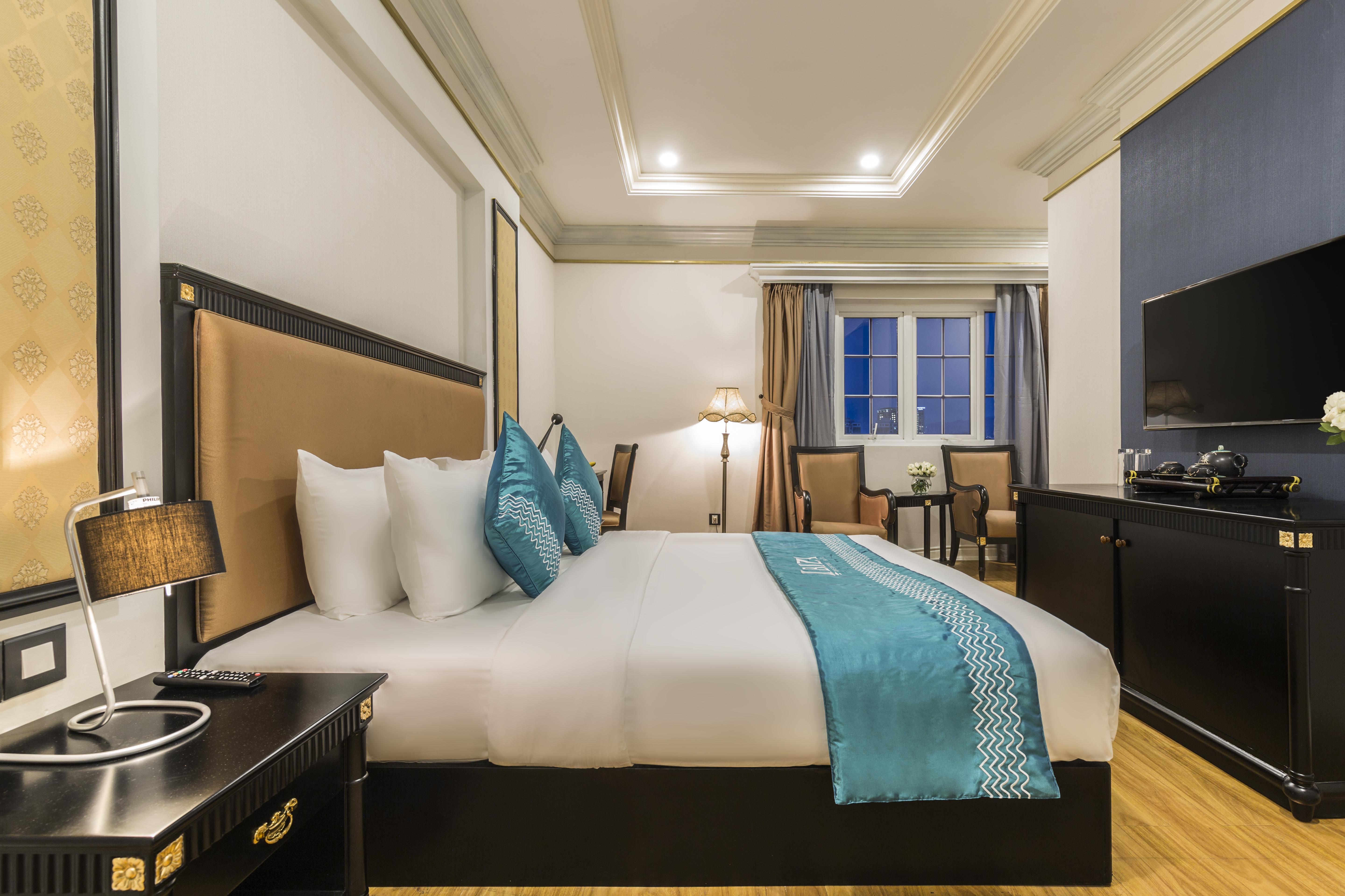Ibiza Riverfront Da Nang Hotel Powered By Aston Exteriör bild