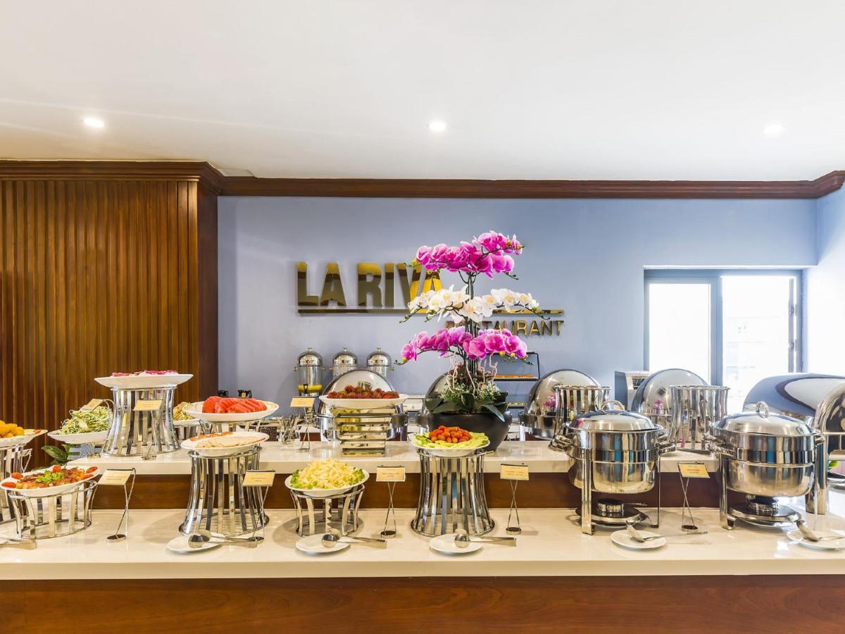 Ibiza Riverfront Da Nang Hotel Powered By Aston Exteriör bild